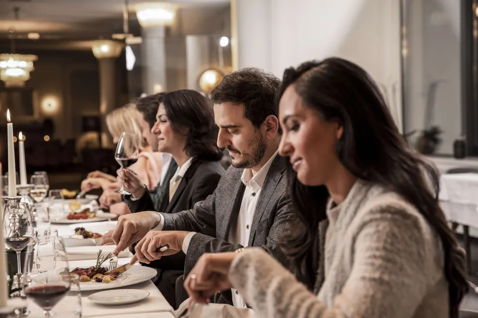 elegant hotel with dinner restaurant for familys in locarno